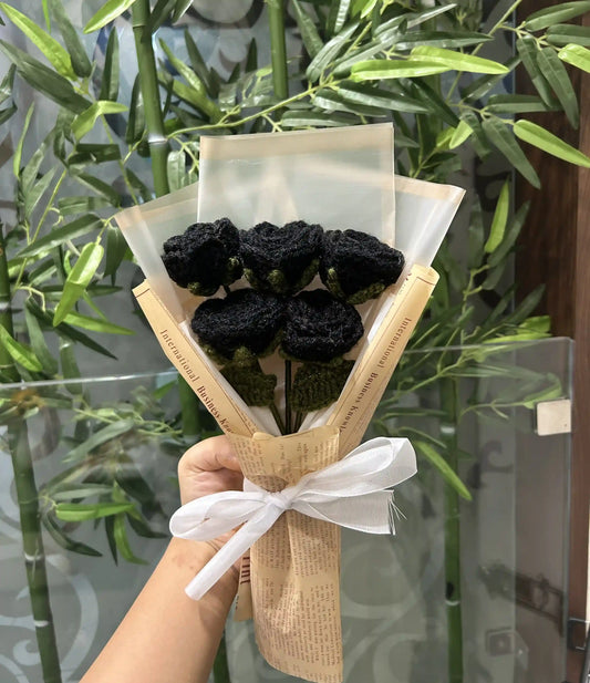 5 Black Roses Bouquet
